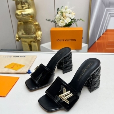 Louis Vuitton Slippers